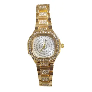 ساعت مچی عقربه ای زنانه مدل نگین دار کد 13