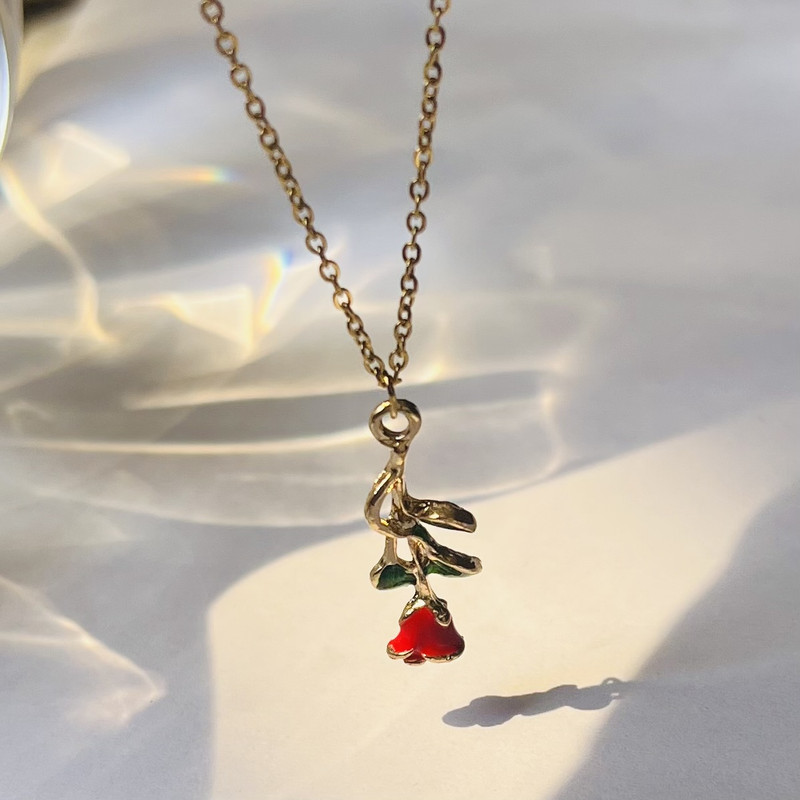 گردنبند زنانه مدل گل رز گردنبند زنانه مدل گل رز