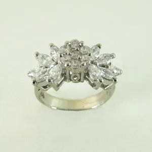 انگشتر نقره زنانه مدل R074