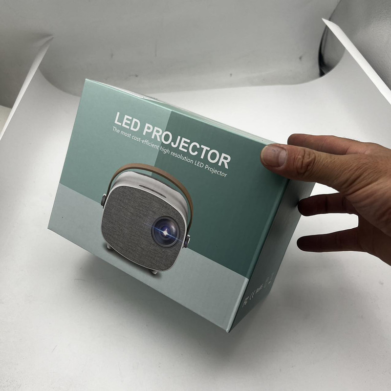 مینی ویدئو پروژکتور مدل YG230-Multiscreen Versin