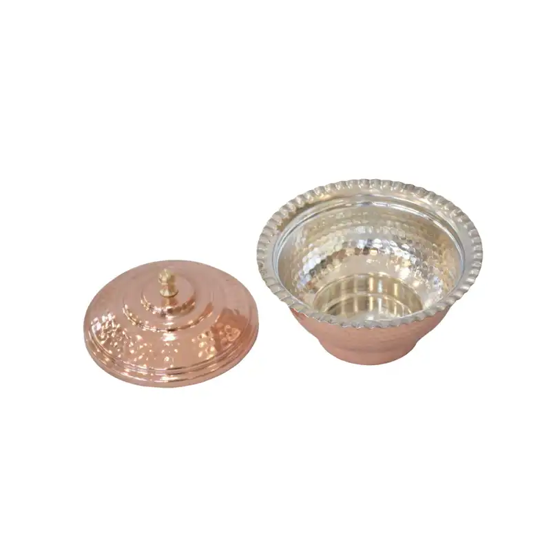 قندان مسی مدل لبه چین دار