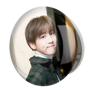 آینه جیبی خندالو طرح آی ام گروه مانستا اکس MONSTA X مدل تاشو کد 21116 