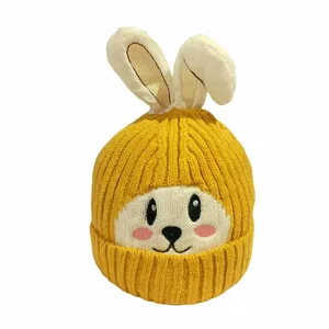 کلاه بافتنی بچگانه مدل خرگوش گوش کج
