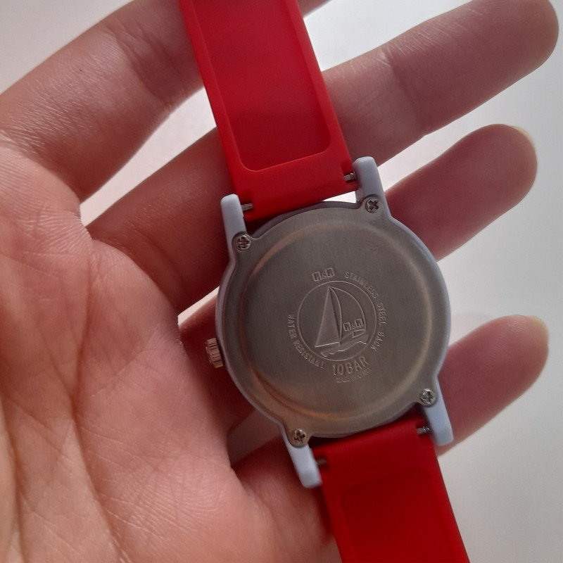 ساعت مچی عقربه ای بچگانه کیو اند کیو مدل V23A-018VY ساعت مچی عقربه ای بچگانه کیو اند کیو مدل V23A-018VY