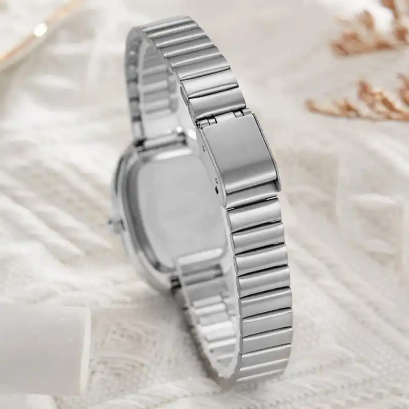 ساعت مچی عقربه ای زنانه مدل کلاسیک کژوال بند ریلی کد ۳