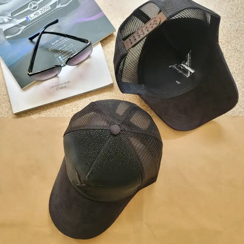 کلاه کپ مدل پشت توری مخمل