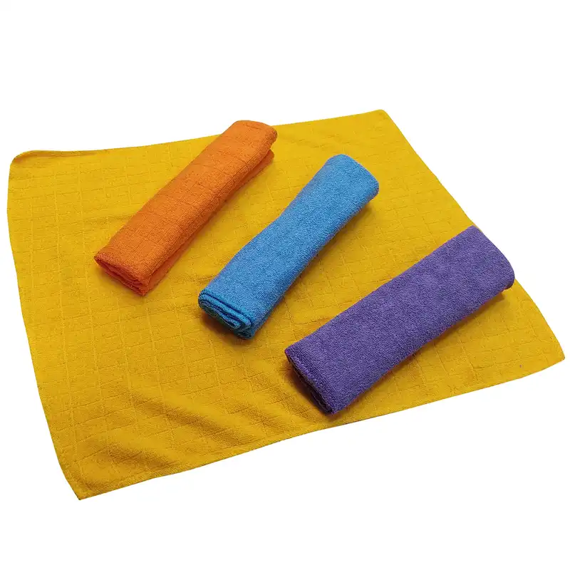 دستمال نظافت خودرو مدل 3030 E بسته 4 عددی