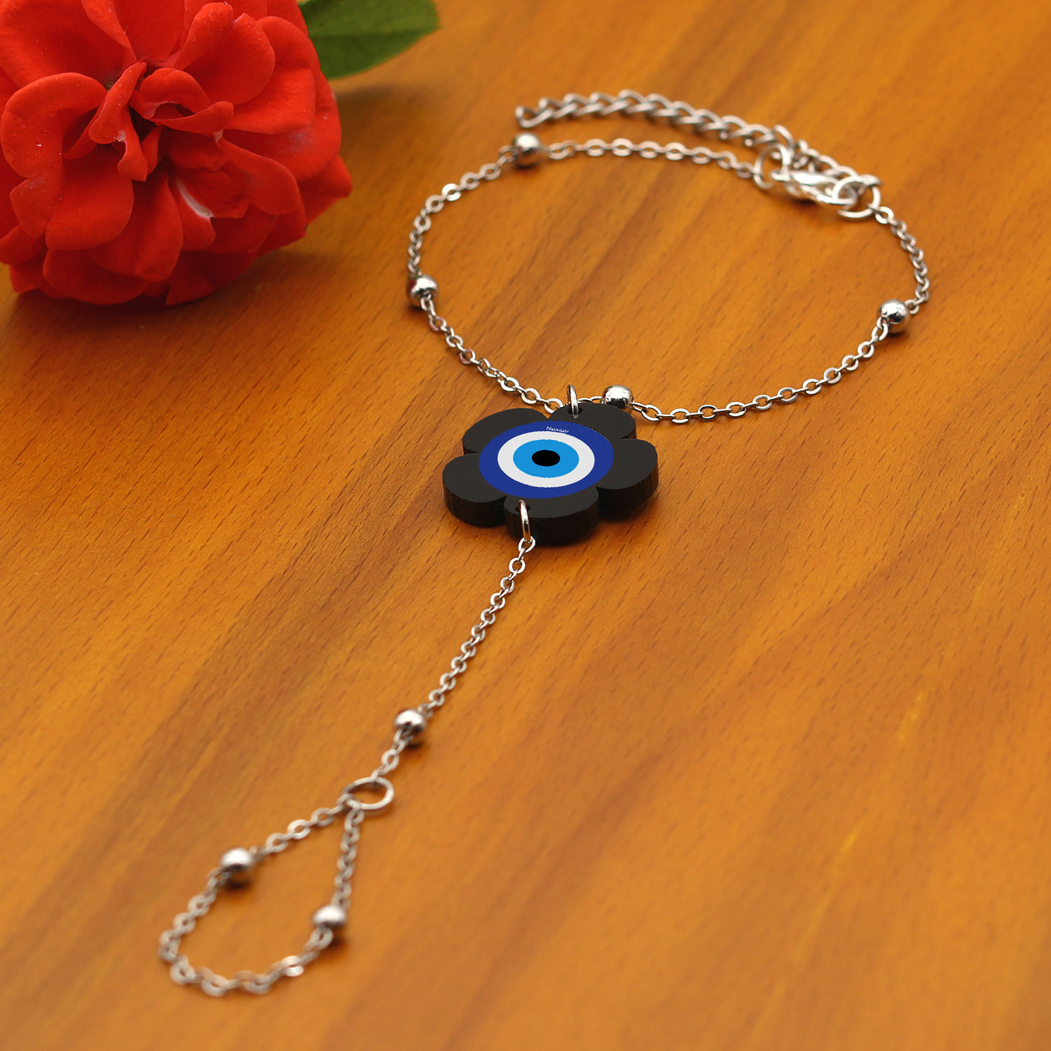 دستبند زنانه ناکسیگو مدل تمیمه طرح چشم نظر کد TM11165