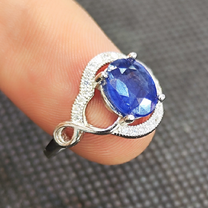 انگشتر نقره زنانه مدل سنگ یاقوت کبود آفریقایی کد 233