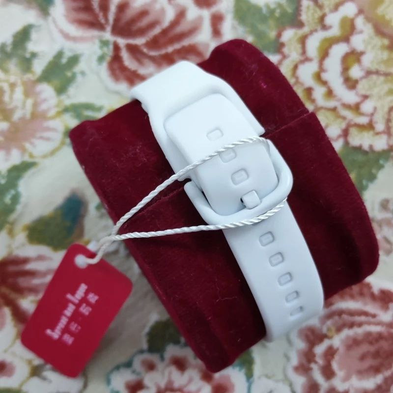 ساعت مچی عقربه ای دخترانه بولون مدل w ساعت مچی عقربه ای دخترانه بولون مدل w