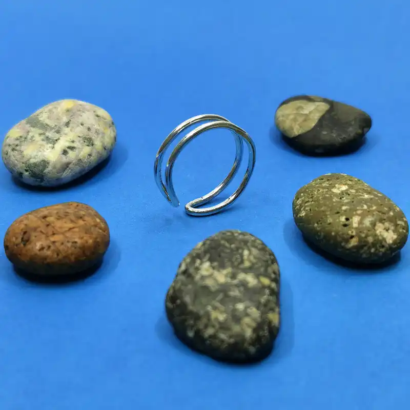 انگشتر نقره زنانه مدل یو  H15