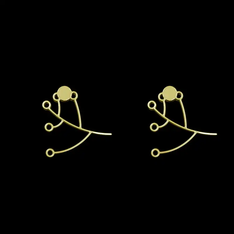 گوشواره طلا 18 عیار زنانه مدوپد مدل برگ کد GA1-15958