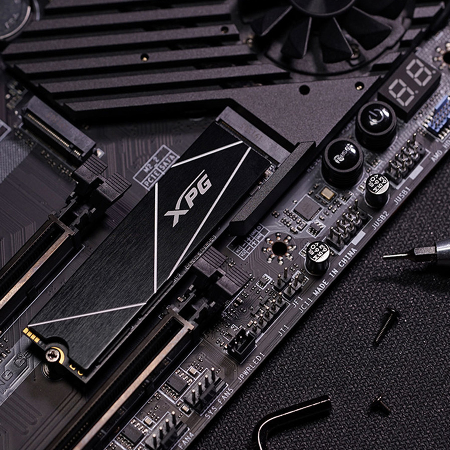 اس اس دی اینترنال ایکس پی جی مدل XPG GAMMIX S70 BLADE ظرفیت 2 ترابایت