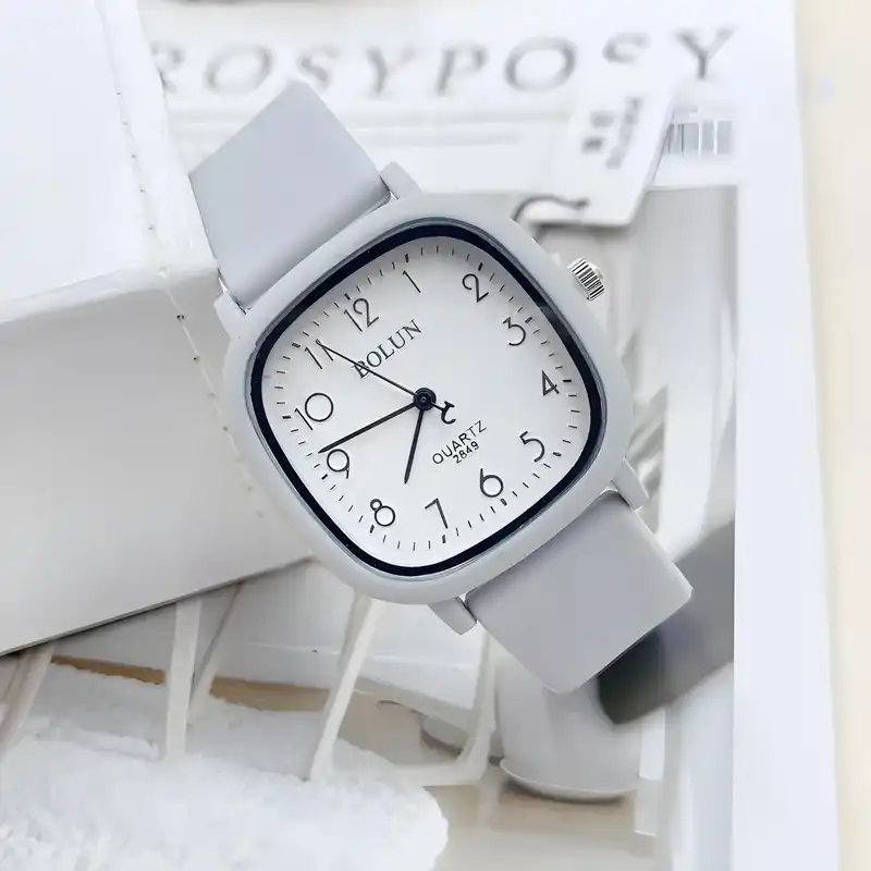 ساعت مچی عقربه ای بولون بند پیو ضد آلرژی کد 2