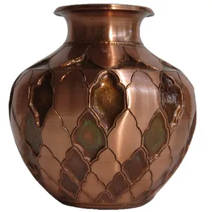 گلدان قلمزنی طرح هندسی