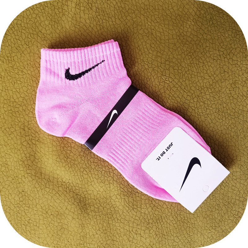 جوراب ورزشی ساق کوتاه زنانه مدل Dri-FIT