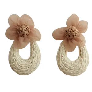 گوشواره میخی زنانه مدل حصیری پاپیونی کد A10