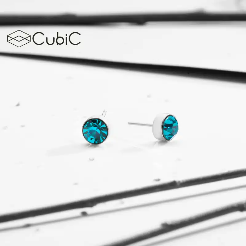 گوشواره زنانه کوبیک مدل QE-44742