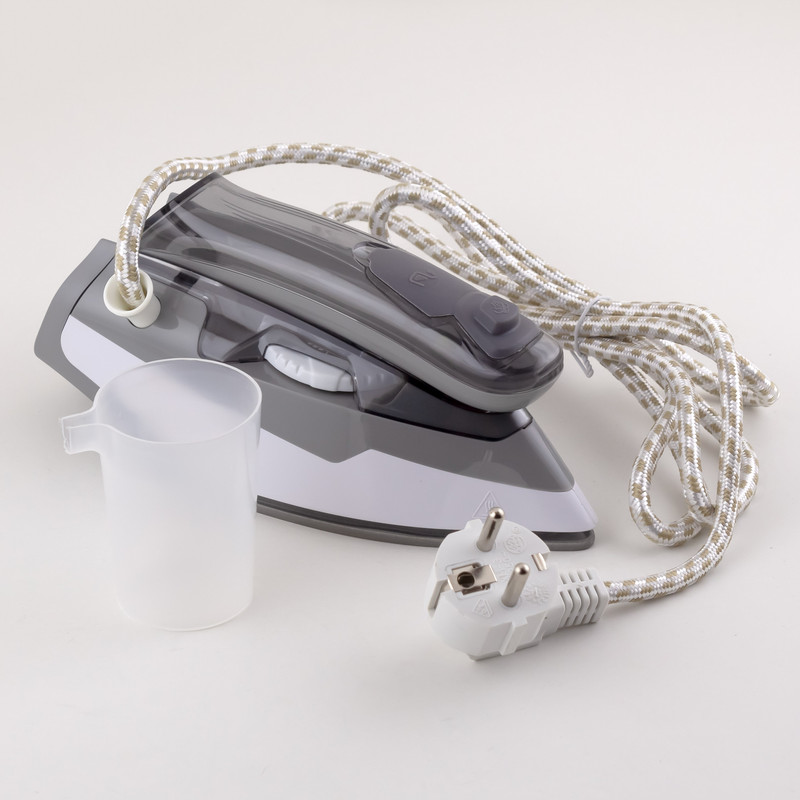 اتو مسافرتی 1500 وات هانوور مدل 1840