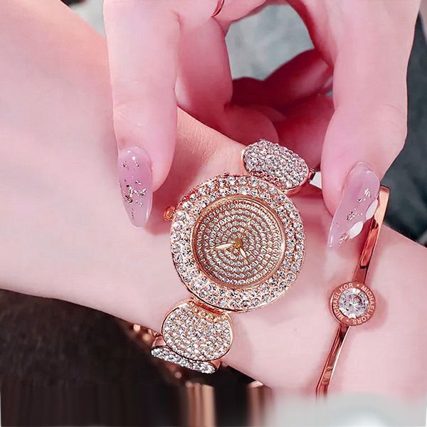 ساعت مچی عقربه ای زنانه مدل لاکچری کد 01 -  - 3