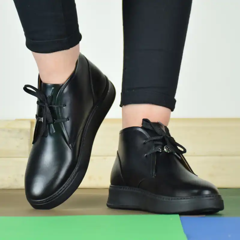 نیم بوت زنانه کرمانی مدل چرم دستدوز ناپا کد 652 رنگ مشکی