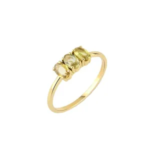   انگشتر طلا 18 عیار زنانه قیراط طرح سه سنگ کد GH6148