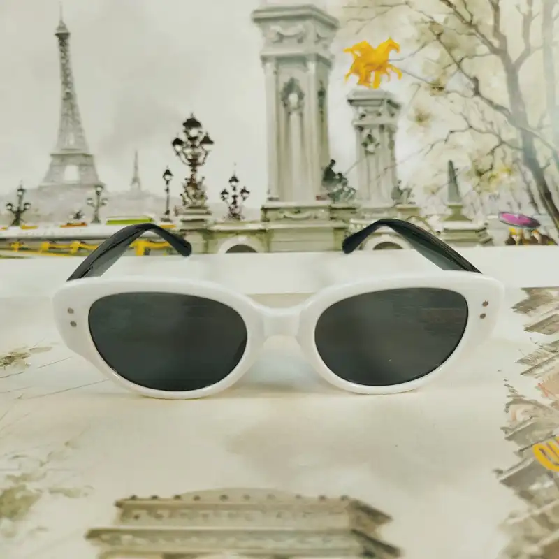 عینک آفتابی بچگانه مدل CH10 کد W