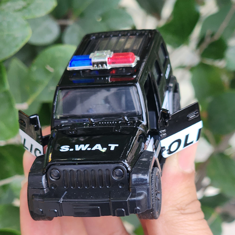 ماشین بازی ناب سل مدل فلزی عقب کش جیپ پلیس طرح درب بازشو