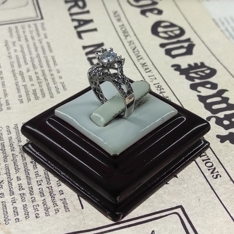 انگشتر نقره زنانه سلین کالا مدل برلیان کد 68 انگشتر نقره زنانه سلین کالا مدل برلیان کد 68