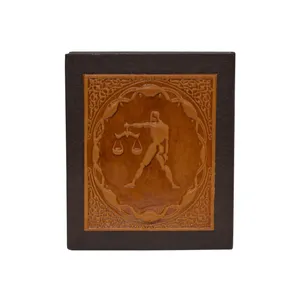 آینه جیبی مدل M207 طرح ماه تولد مهر