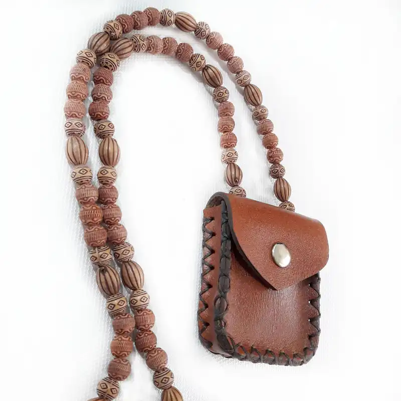 گردنبند مدل کیف دعا باکوت مهره دار