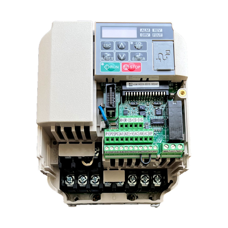 اینورتر یاسکاوا مدل V1000 کد CIMR-VB4A0009 ظرفیت 3 کیلووات اینورتر یاسکاوا مدل V1000 کد CIMR-VB4A0009 ظرفیت 3 کیلووات