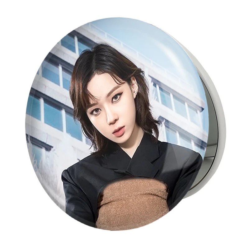 آینه جیبی خندالو طرح وینتر گروه آسپا Aespa مدل تاشو کد 12465 