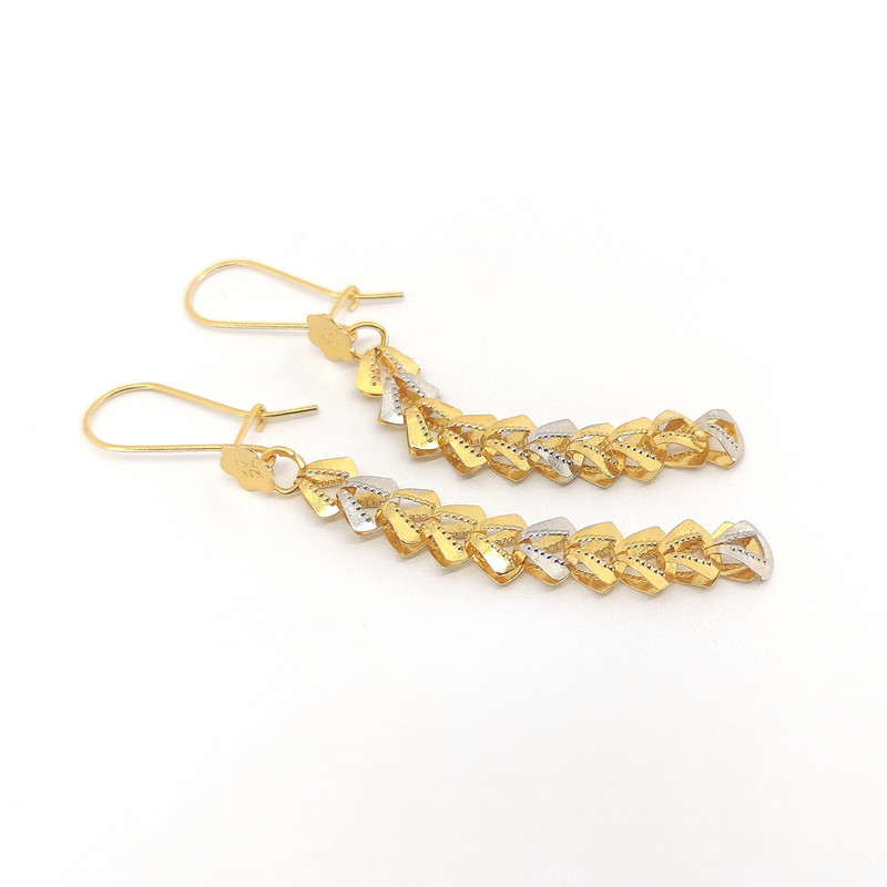 گوشواره طلا 18 عیار زنانه طلا و جواهرسازی افرا مدل لیزری 153