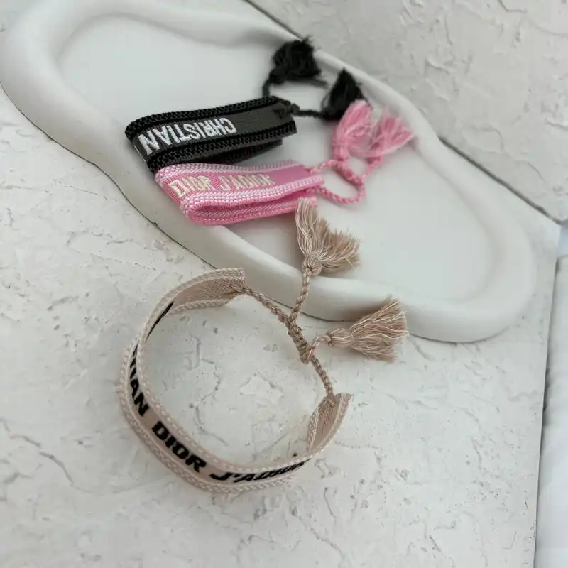 دستبند زنانه مدل B4811