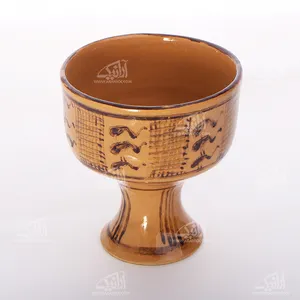قندان سفالی‏ پایه دار‏ نقاشی زیر لعابی‏ ‏‏رنگ ‏قهوه ای‏ طرح ‏پایه دار‏ مدل 1004900007