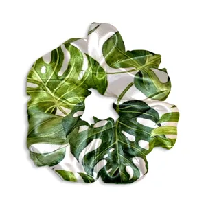 کش مو زنانه مدل اسکرانچی طرح برگانجیری کد SCH0185