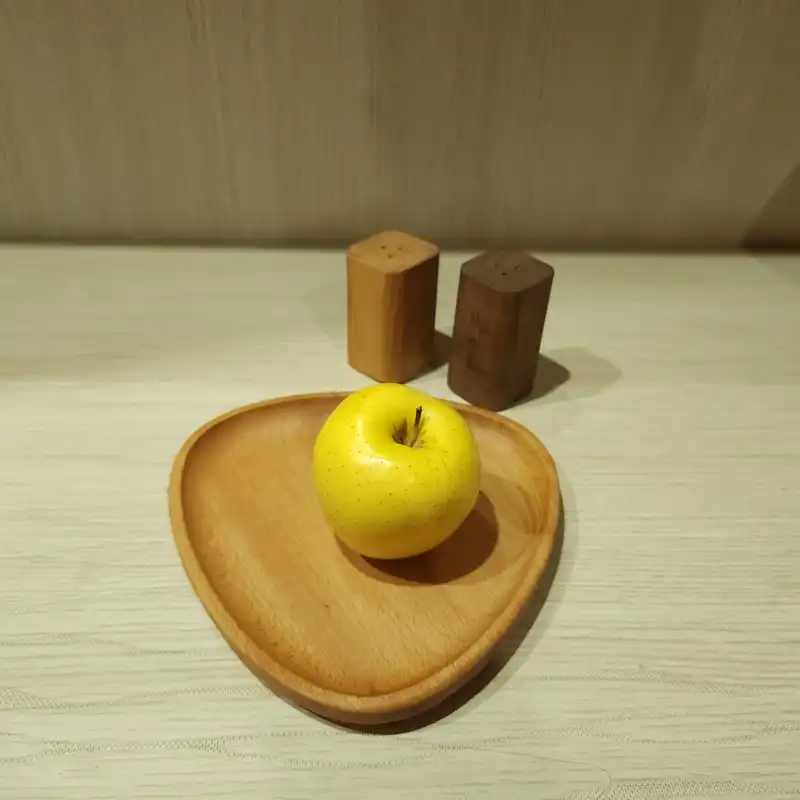 بشقاب چوبی گردوچ مدل مثلث کد LT - 1909