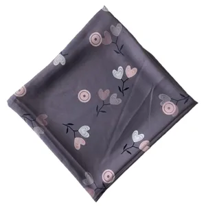 روسری زنانه مدل حریر‌نخ آوین