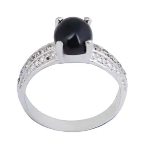 انگشتر نقره زنانه بازرگانی میلادی مدل اوپال طبیعی رکاب نگین برلیان کد AW_600