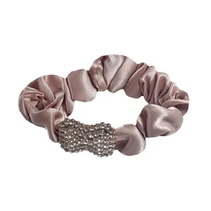 کش مو دخترانه اسکرانچی طرح نگین دار کد 170160