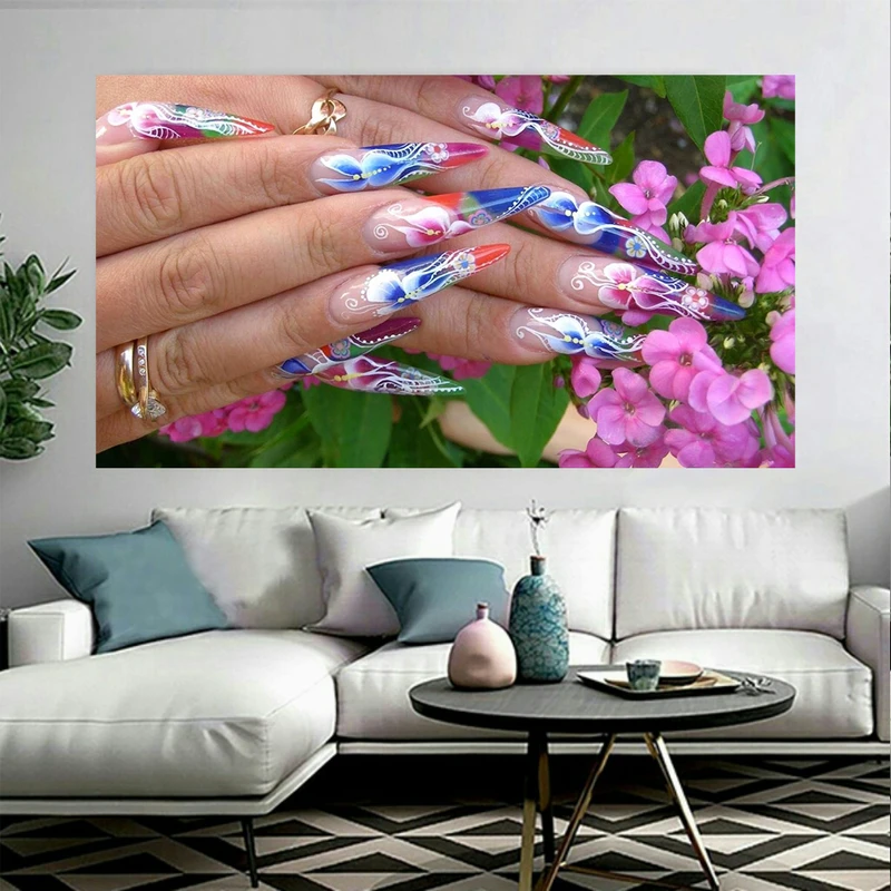 پوستر طرح آرایشگانه زنانه مدل کاشت ناخن و لاک کد AR30686
