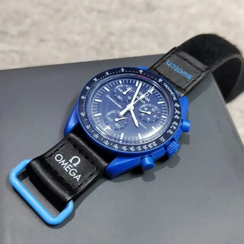 ساعت مچی عقربه ای مدل Mission to Neptune