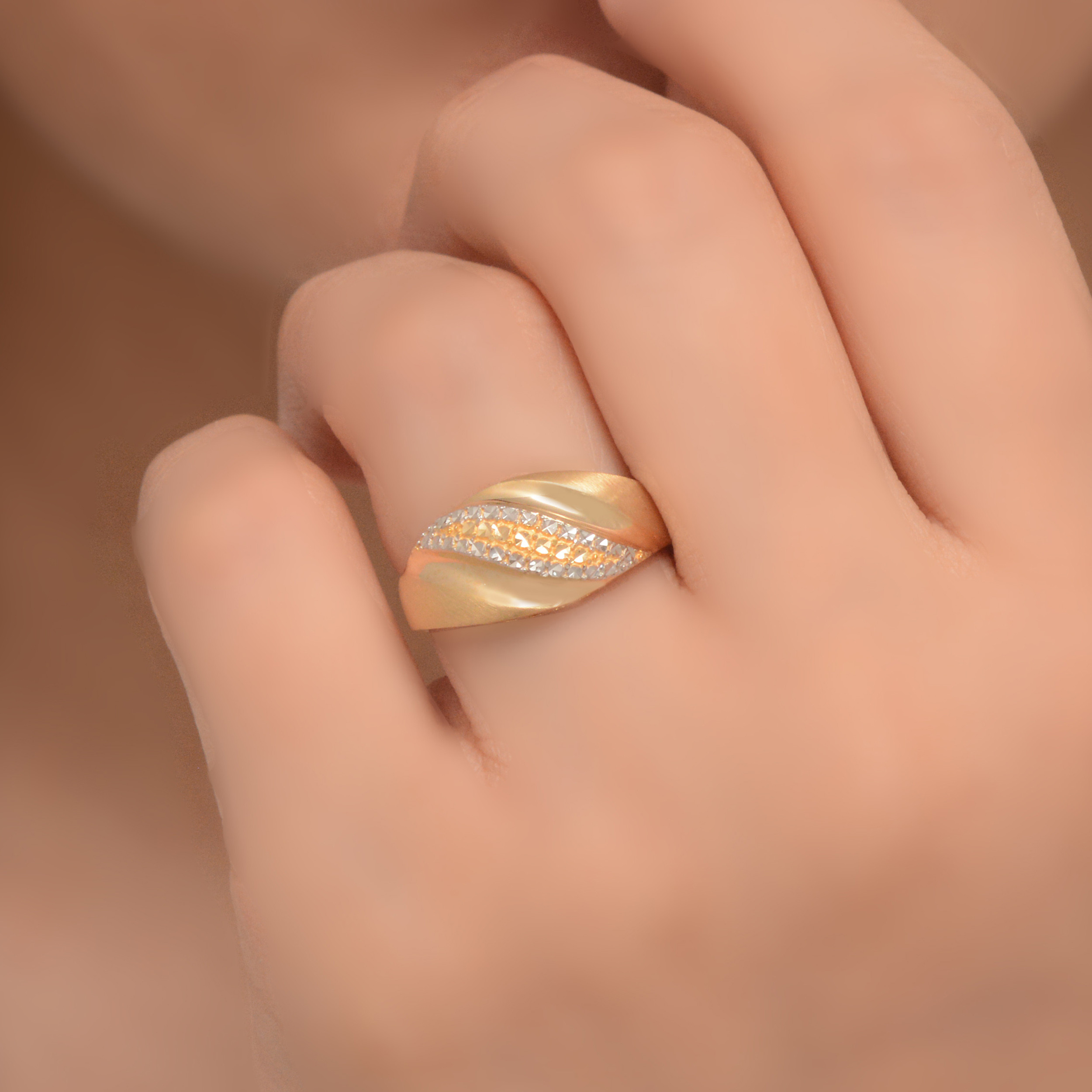 نیم ست طلا 18 عیار زنانه طلای مستجابی کد 676