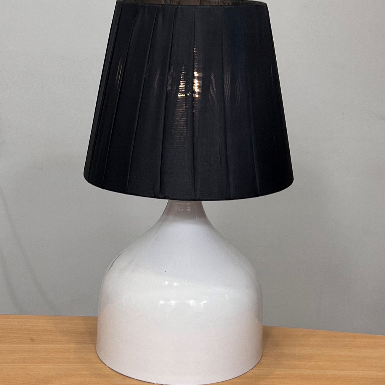 آباژور رومیزی نورهام مدل NHM-LU100W-21