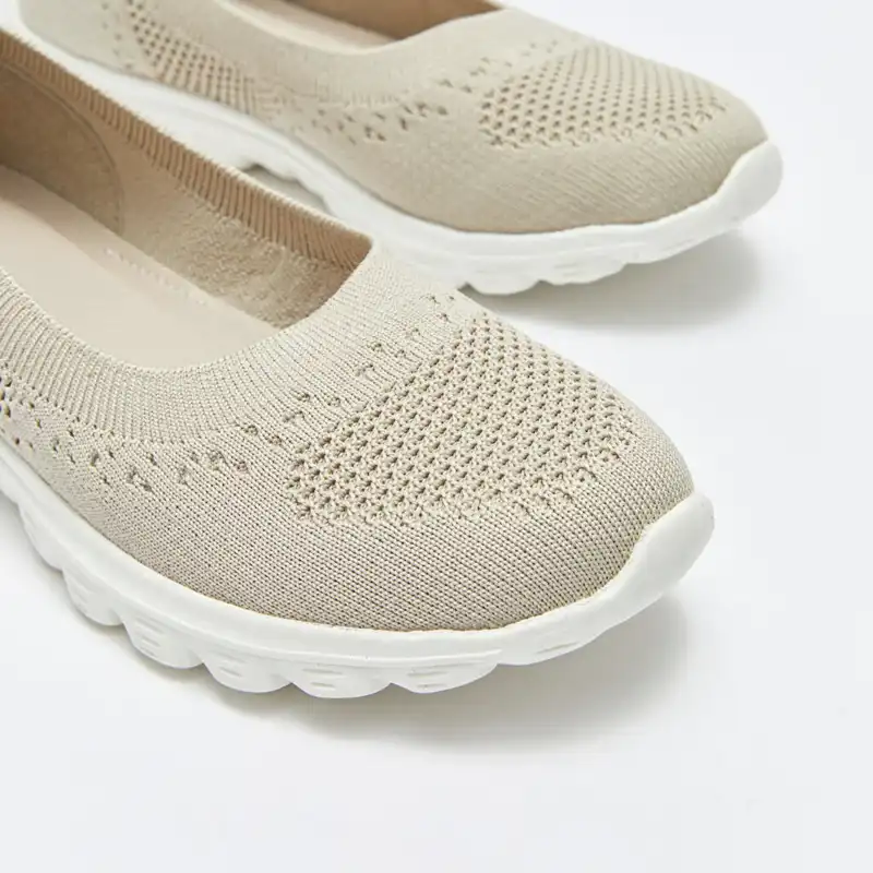 کفش پیاده روی زنانه ال سی وایکیکی مدل طبی استپ دار