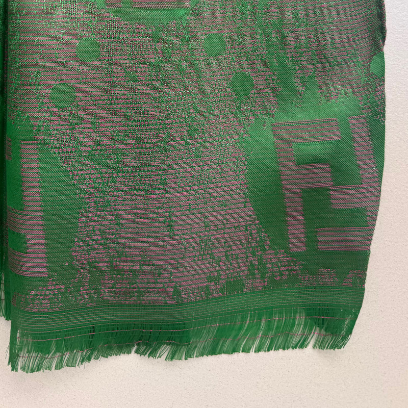 شال زنانه مدل نخ ژاکارد دورو شاین دار