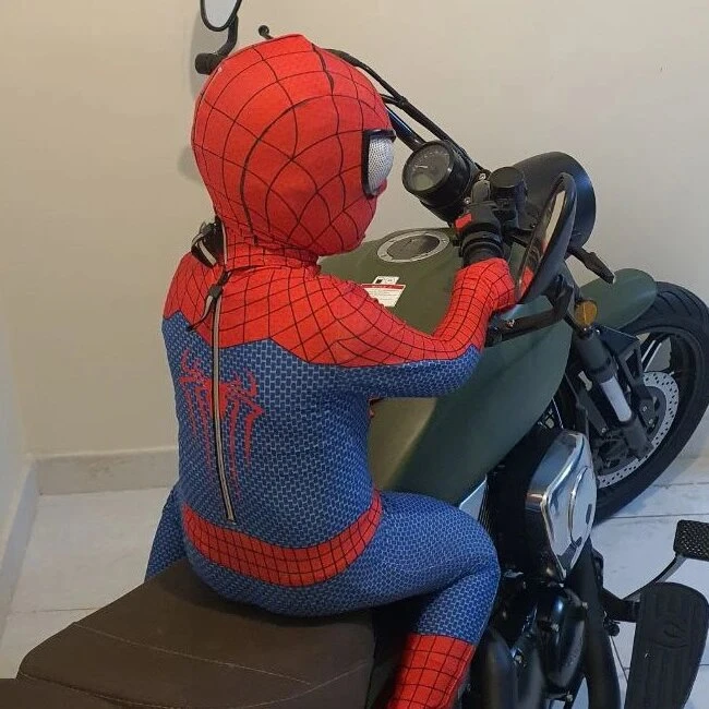 عکس شماره 12 : تن پوش مدل لباس مرد عنکبوتی کد n-3-4