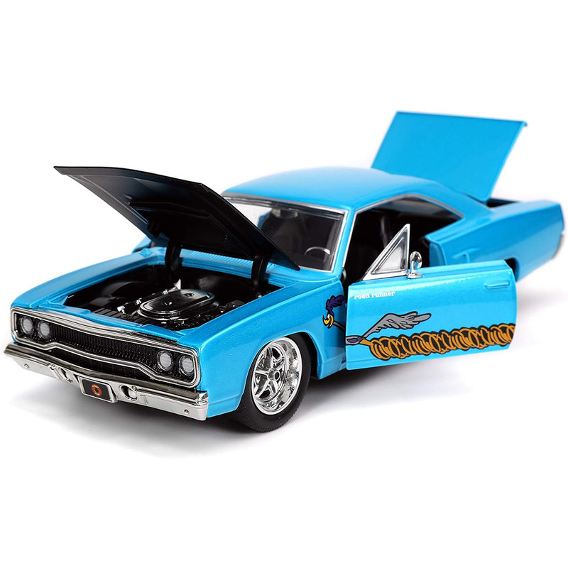 ماکت ماشین جادا مدل 1970 Plymouth Roadrunner به همراه فیگور