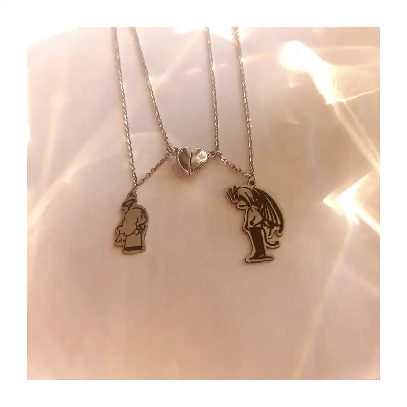 گردنبند مدل ست دوستی فرشته و قلب مگنتی بسته 2 عددی